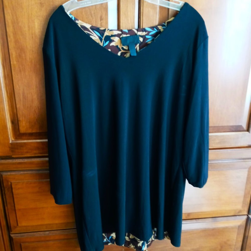 Attitudes by Renee Reversible Tunic - Brown Floral to Solid Black - Size L